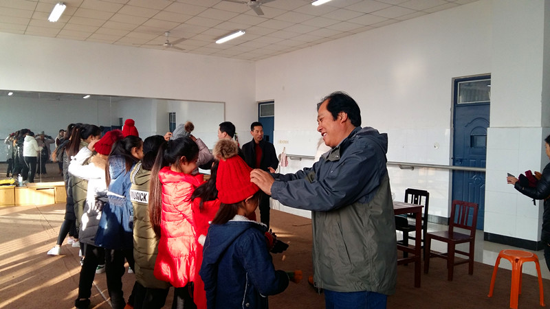 志愿暖冬 文化潤心——學校團委組織開展冬日送溫暖及文化藝術(shù)交流活動